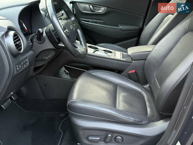 Хендай Kona Electric, объемом двигателя 0 л и пробегом 81 тыс. км за 18150 $, фото 62 на Automoto.ua