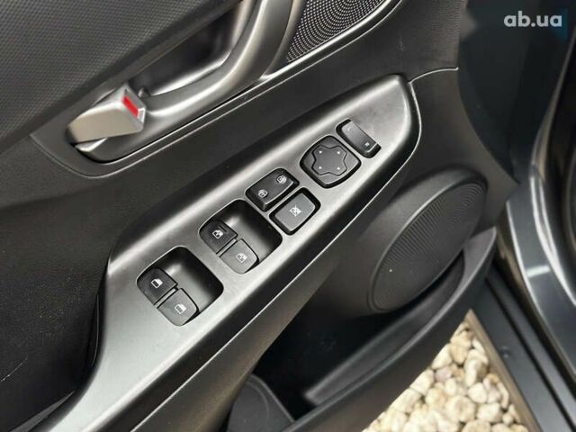 Хендай Kona Electric, объемом двигателя 0 л и пробегом 53 тыс. км за 15700 $, фото 16 на Automoto.ua