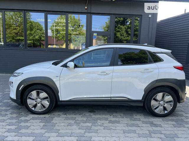 Хендай Kona Electric, объемом двигателя 0 л и пробегом 50 тыс. км за 17200 $, фото 6 на Automoto.ua