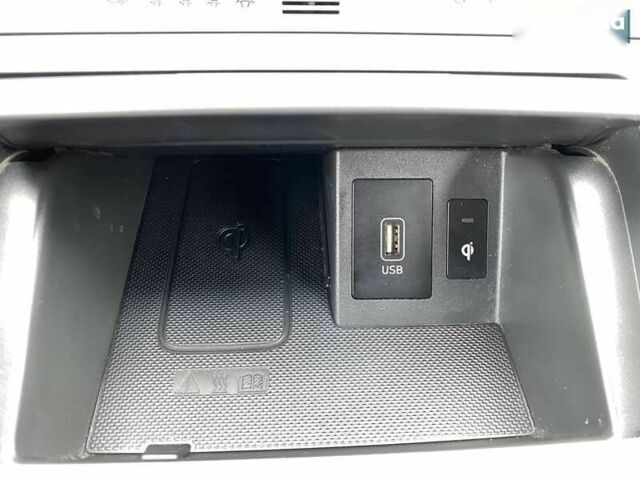 Хендай Kona Electric, объемом двигателя 0 л и пробегом 91 тыс. км за 18900 $, фото 11 на Automoto.ua