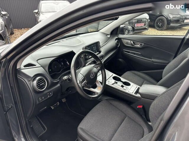 Хендай Kona Electric, объемом двигателя 0 л и пробегом 53 тыс. км за 15700 $, фото 19 на Automoto.ua