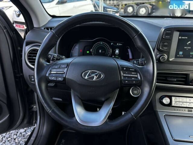 Хендай Kona Electric, объемом двигателя 0 л и пробегом 50 тыс. км за 15400 $, фото 20 на Automoto.ua