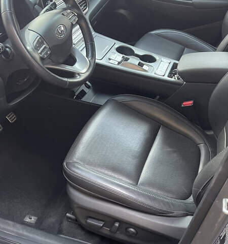 Хендай Kona Electric, объемом двигателя 0 л и пробегом 98 тыс. км за 18500 $, фото 9 на Automoto.ua