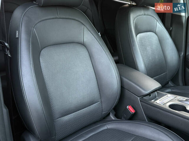 Хендай Kona Electric, объемом двигателя 0 л и пробегом 81 тыс. км за 18150 $, фото 105 на Automoto.ua