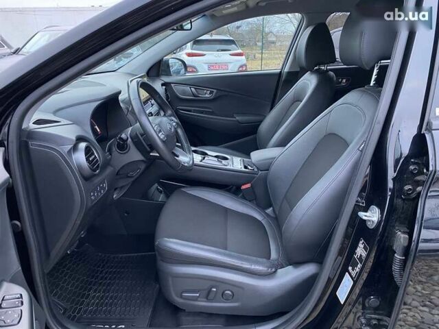 Хендай Kona Electric, объемом двигателя 0 л и пробегом 70 тыс. км за 18200 $, фото 28 на Automoto.ua