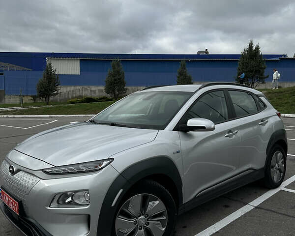 Хендай Kona Electric, объемом двигателя 0 л и пробегом 112 тыс. км за 17200 $, фото 4 на Automoto.ua