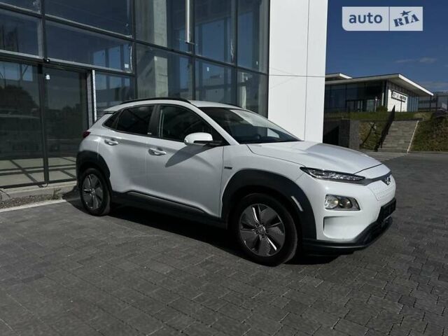 Хендай Kona Electric, об'ємом двигуна 0 л та пробігом 43 тис. км за 16503 $, фото 3 на Automoto.ua