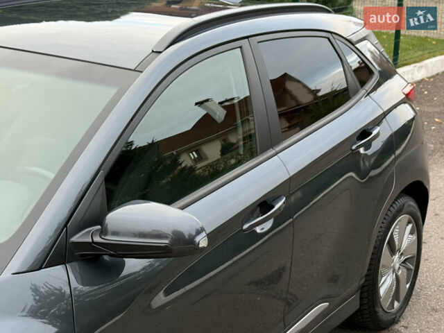 Хендай Kona Electric, объемом двигателя 0 л и пробегом 81 тыс. км за 18150 $, фото 27 на Automoto.ua