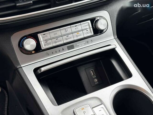 Хендай Kona Electric, объемом двигателя 0 л и пробегом 53 тыс. км за 15700 $, фото 28 на Automoto.ua