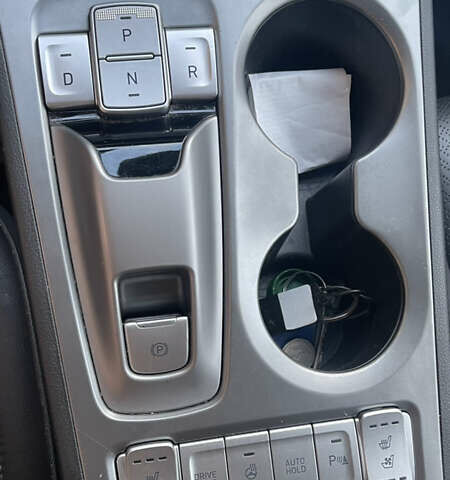 Хендай Kona Electric, объемом двигателя 0 л и пробегом 98 тыс. км за 18500 $, фото 12 на Automoto.ua