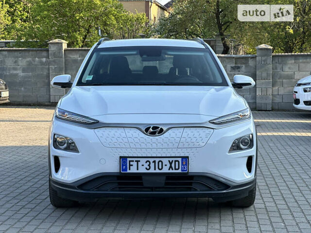 Хендай Kona Electric, объемом двигателя 0 л и пробегом 53 тыс. км за 17199 $, фото 1 на Automoto.ua