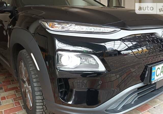 Хендай Kona Electric, объемом двигателя 0 л и пробегом 63 тыс. км за 23200 $, фото 8 на Automoto.ua