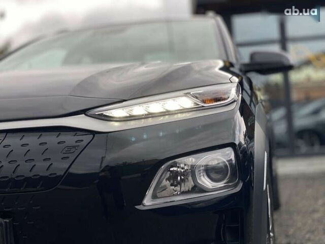Хендай Kona Electric, объемом двигателя 0 л и пробегом 123 тыс. км за 18900 $, фото 8 на Automoto.ua