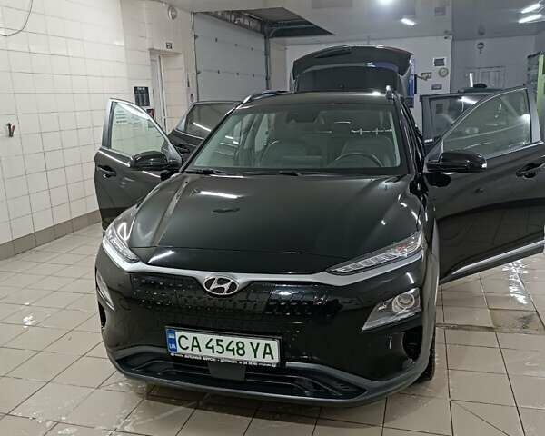 Хендай Kona Electric, объемом двигателя 0 л и пробегом 63 тыс. км за 23200 $, фото 24 на Automoto.ua