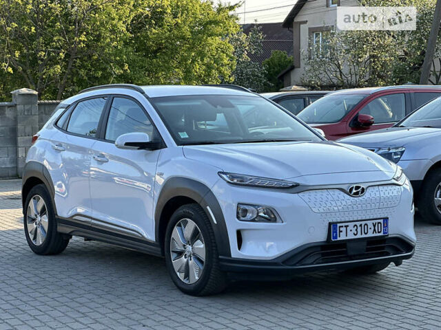 Хендай Kona Electric, объемом двигателя 0 л и пробегом 53 тыс. км за 17900 $, фото 2 на Automoto.ua