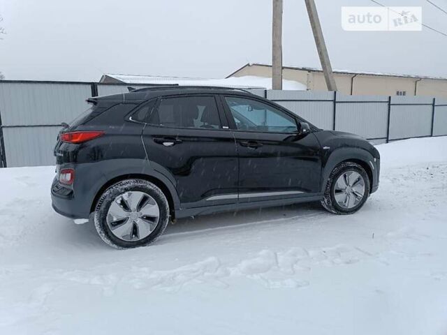 Хендай Kona Electric, объемом двигателя 0 л и пробегом 63 тыс. км за 24400 $, фото 3 на Automoto.ua