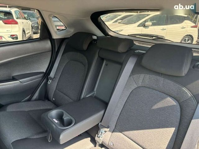 Хендай Kona Electric, объемом двигателя 0 л и пробегом 70 тыс. км за 14600 $, фото 18 на Automoto.ua