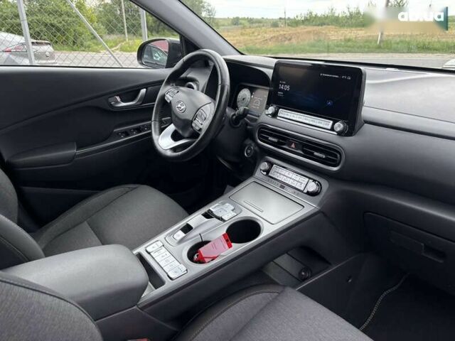 Хендай Kona Electric, объемом двигателя 0 л и пробегом 117 тыс. км за 18200 $, фото 6 на Automoto.ua