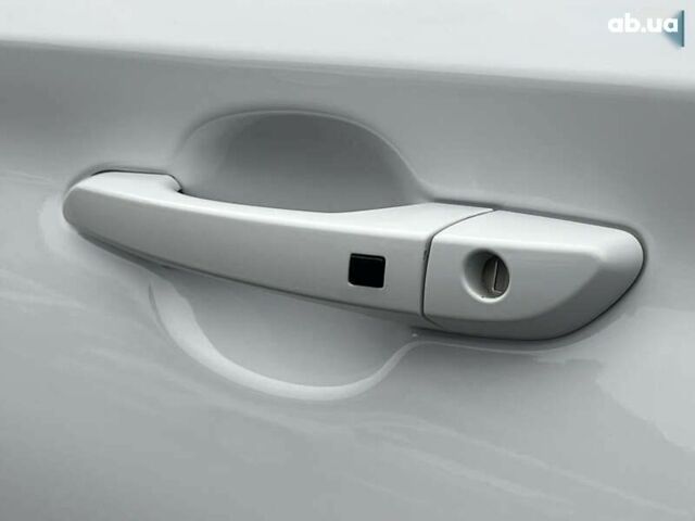 Хендай Kona Electric, объемом двигателя 0 л и пробегом 70 тыс. км за 18475 $, фото 25 на Automoto.ua