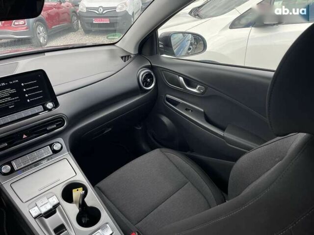 Хендай Kona Electric, объемом двигателя 0 л и пробегом 127 тыс. км за 18600 $, фото 21 на Automoto.ua