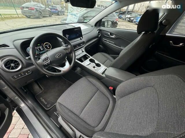Хендай Kona Electric, объемом двигателя 0 л и пробегом 65 тыс. км за 17999 $, фото 23 на Automoto.ua