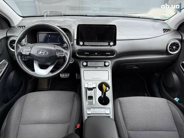 Хендай Kona Electric, объемом двигателя 0 л и пробегом 96 тыс. км за 20300 $, фото 6 на Automoto.ua