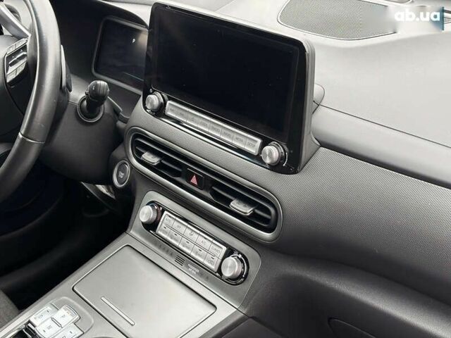 Хендай Kona Electric, об'ємом двигуна 0 л та пробігом 107 тис. км за 18800 $, фото 14 на Automoto.ua