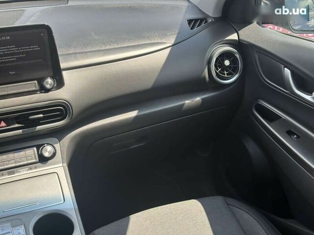 Хендай Kona Electric, объемом двигателя 0 л и пробегом 84 тыс. км за 19450 $, фото 28 на Automoto.ua