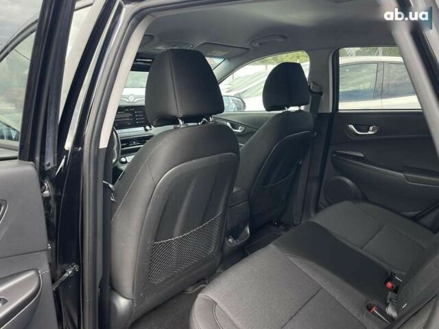 Хендай Kona Electric, объемом двигателя 0 л и пробегом 127 тыс. км за 18600 $, фото 26 на Automoto.ua