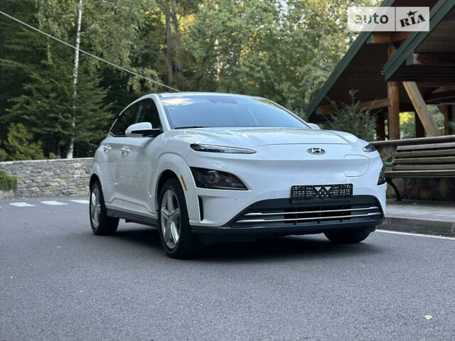 Хендай Kona Electric, объемом двигателя 0 л и пробегом 44 тыс. км за 29900 $, фото 5 на Automoto.ua