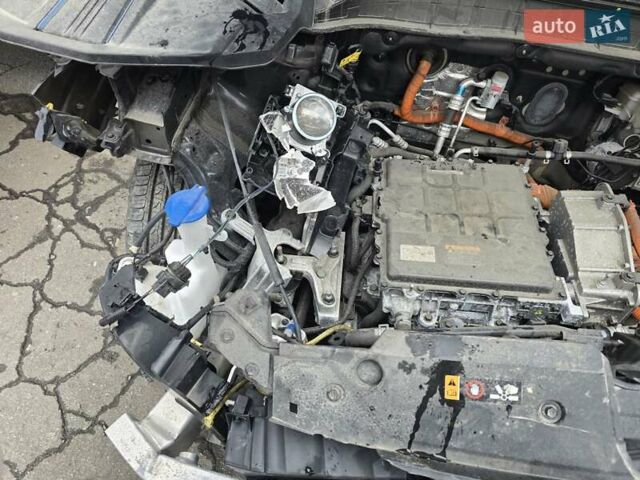 Хендай Kona Electric, объемом двигателя 0 л и пробегом 10 тыс. км за 10000 $, фото 4 на Automoto.ua