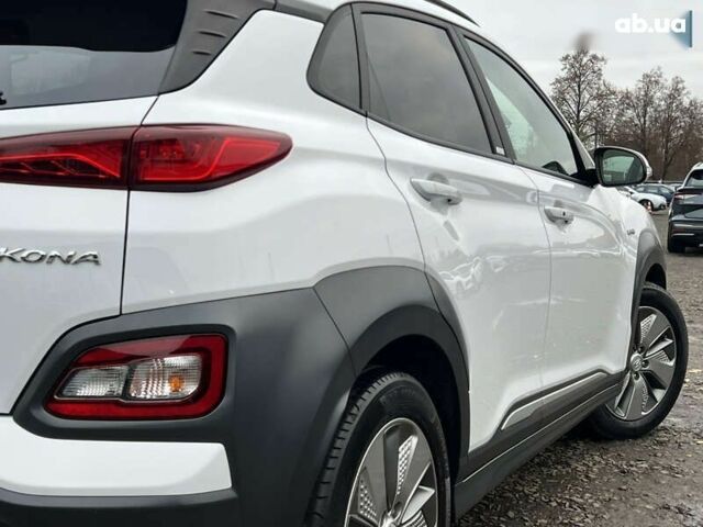 Хендай Kona Electric, объемом двигателя 0 л и пробегом 70 тыс. км за 18475 $, фото 12 на Automoto.ua