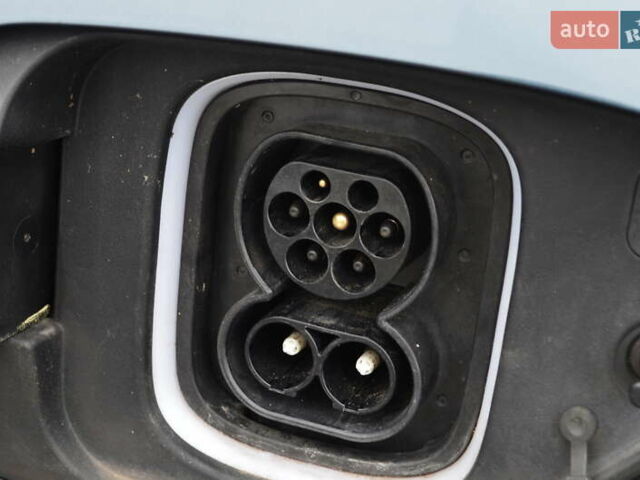 Хендай Kona Electric, об'ємом двигуна 0 л та пробігом 74 тис. км за 21207 $, фото 33 на Automoto.ua