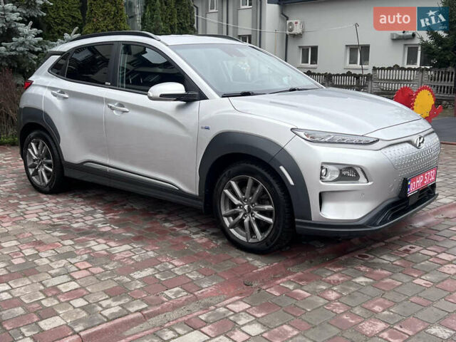 Хендай Kona Electric, объемом двигателя 0 л и пробегом 77 тыс. км за 20500 $, фото 6 на Automoto.ua