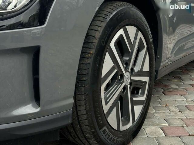 Хендай Kona Electric, объемом двигателя 0 л и пробегом 65 тыс. км за 17999 $, фото 15 на Automoto.ua