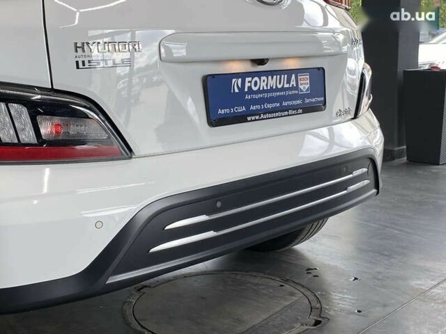 Хендай Kona Electric, объемом двигателя 0 л и пробегом 45 тыс. км за 22777 $, фото 19 на Automoto.ua