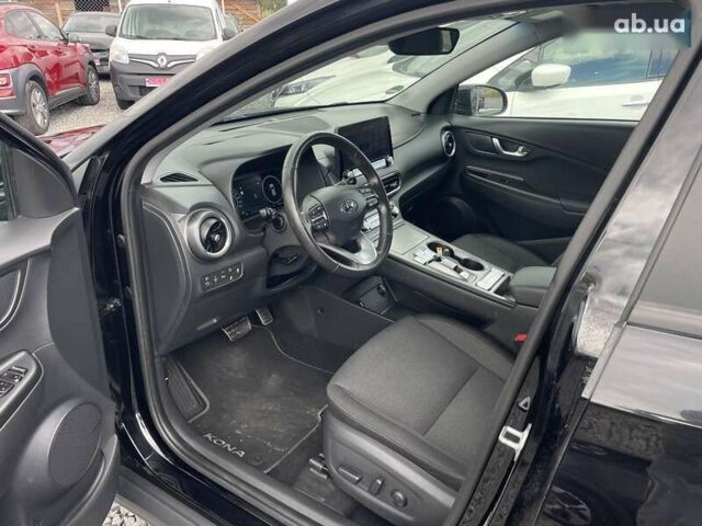 Хендай Kona Electric, объемом двигателя 0 л и пробегом 127 тыс. км за 18600 $, фото 24 на Automoto.ua