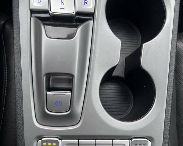 Хендай Kona Electric, объемом двигателя 0 л и пробегом 77 тыс. км за 20500 $, фото 3 на Automoto.ua