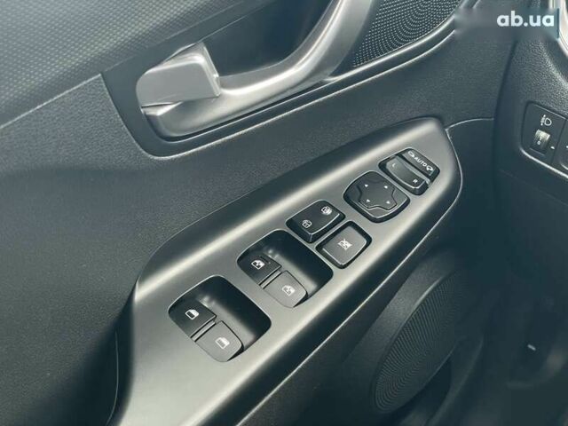 Хендай Kona Electric, объемом двигателя 0 л и пробегом 127 тыс. км за 18600 $, фото 12 на Automoto.ua