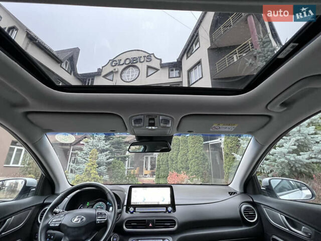 Хендай Kona Electric, объемом двигателя 0 л и пробегом 77 тыс. км за 20500 $, фото 32 на Automoto.ua