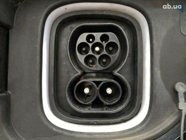 Хендай Kona Electric, объемом двигателя 0 л и пробегом 78 тыс. км за 20700 $, фото 20 на Automoto.ua