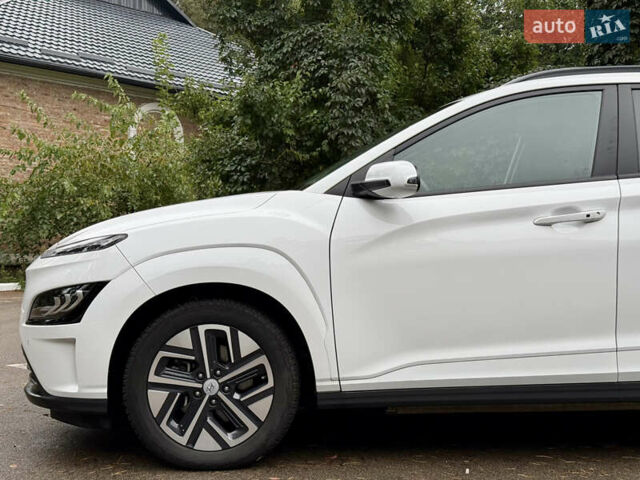 Хендай Kona Electric, объемом двигателя 0 л и пробегом 24 тыс. км за 19800 $, фото 9 на Automoto.ua