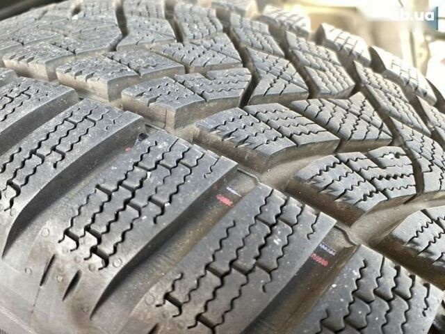 Хендай Kona Electric, объемом двигателя 0 л и пробегом 78 тыс. км за 20700 $, фото 3 на Automoto.ua