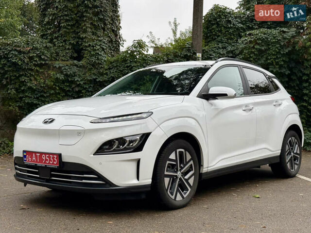 Хендай Kona Electric, объемом двигателя 0 л и пробегом 24 тыс. км за 19800 $, фото 1 на Automoto.ua