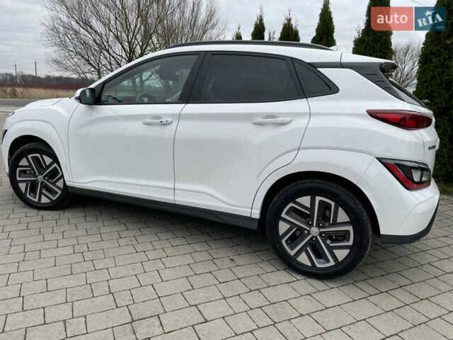 Хендай Kona Electric, объемом двигателя 0 л и пробегом 76 тыс. км за 16900 $, фото 5 на Automoto.ua