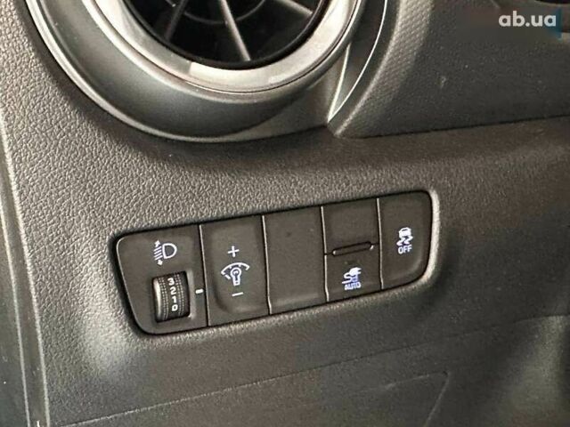 Хендай Kona Electric, объемом двигателя 0 л и пробегом 43 тыс. км за 16100 $, фото 18 на Automoto.ua