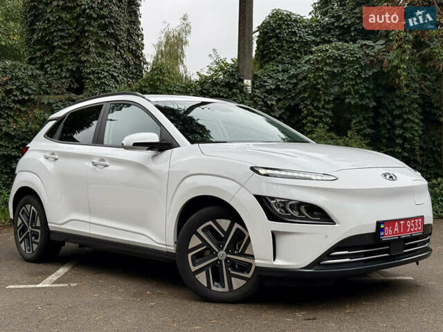 Хендай Kona Electric, объемом двигателя 0 л и пробегом 24 тыс. км за 19800 $, фото 16 на Automoto.ua