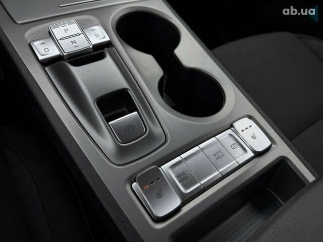 Хендай Kona Electric, объемом двигателя 0 л и пробегом 83 тыс. км за 20900 $, фото 6 на Automoto.ua