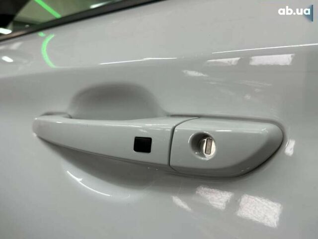 Хендай Kona Electric, объемом двигателя 0 л и пробегом 108 тыс. км за 20900 $, фото 13 на Automoto.ua