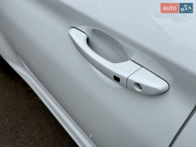 Хендай Kona Electric, объемом двигателя 0 л и пробегом 24 тыс. км за 19800 $, фото 23 на Automoto.ua